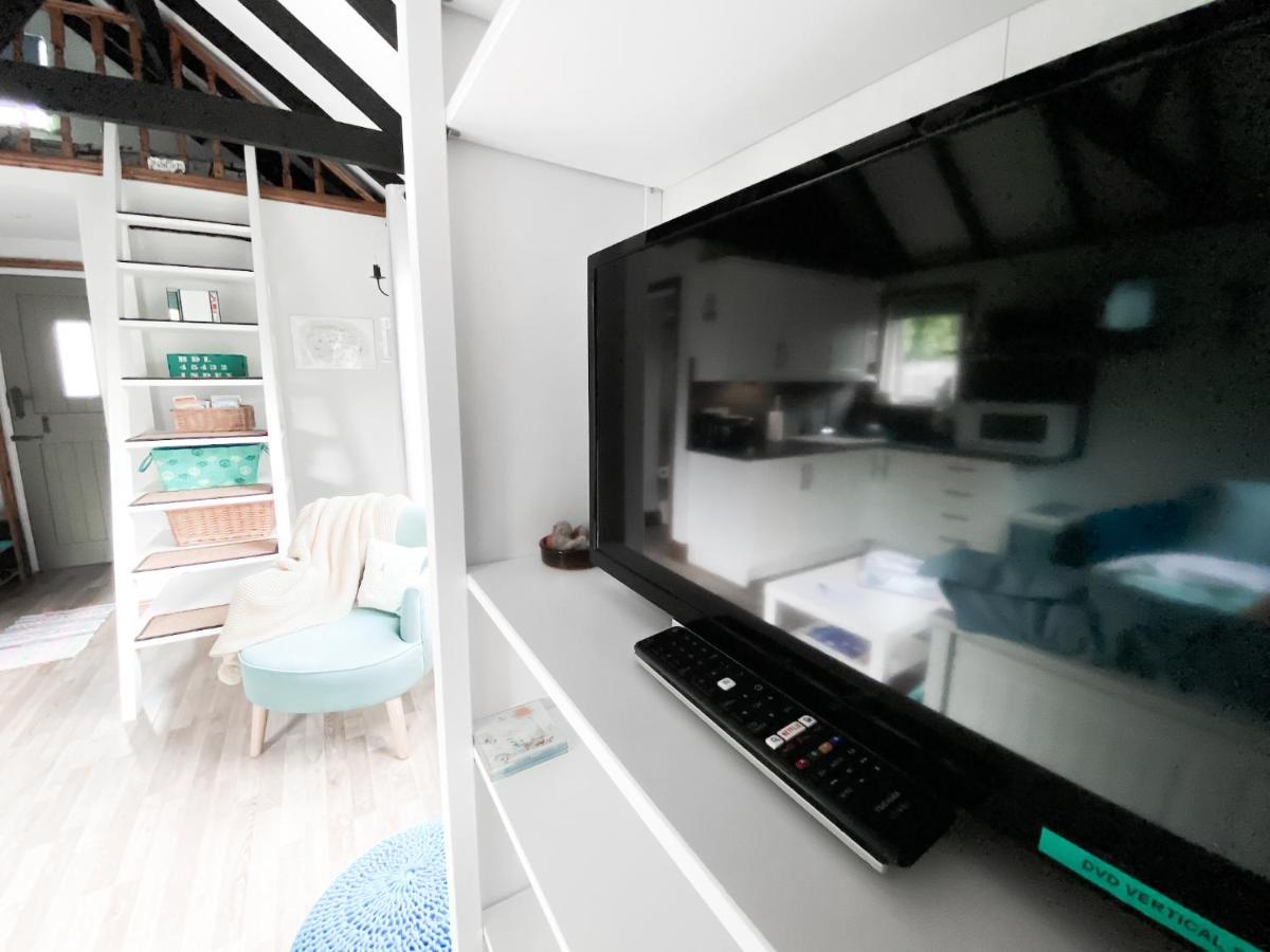 Saving Grace With Private Hot Tub Lodge